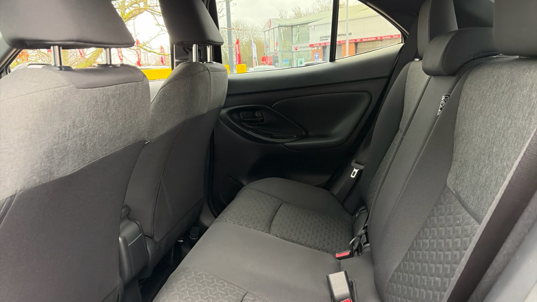 Toyota Yaris Cross 1.5 Hybrid Design 5dr CVT Hybrid Estate